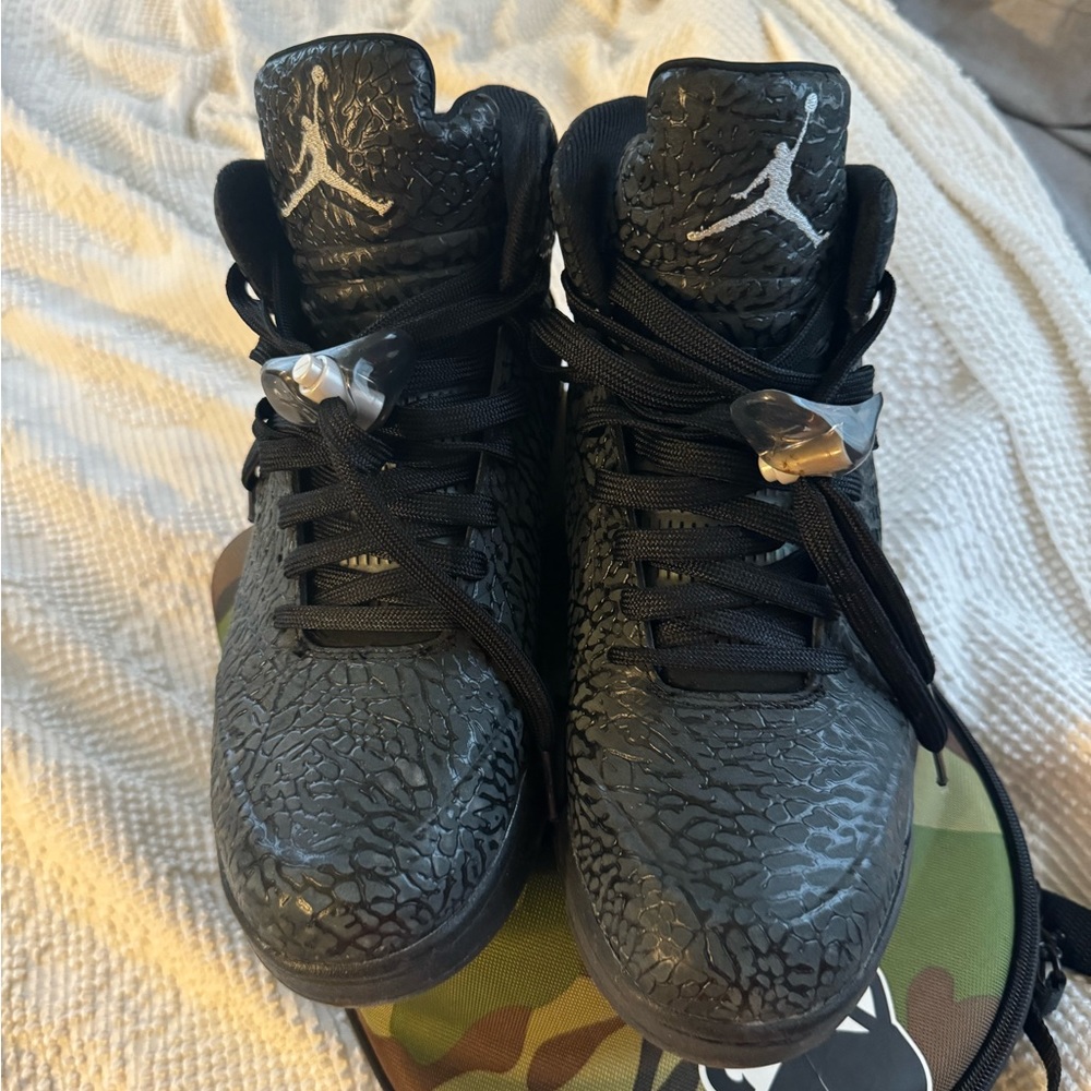USED!!!!!! MENS JORDAN 5 3LAB5 ELEPHANT PRINT